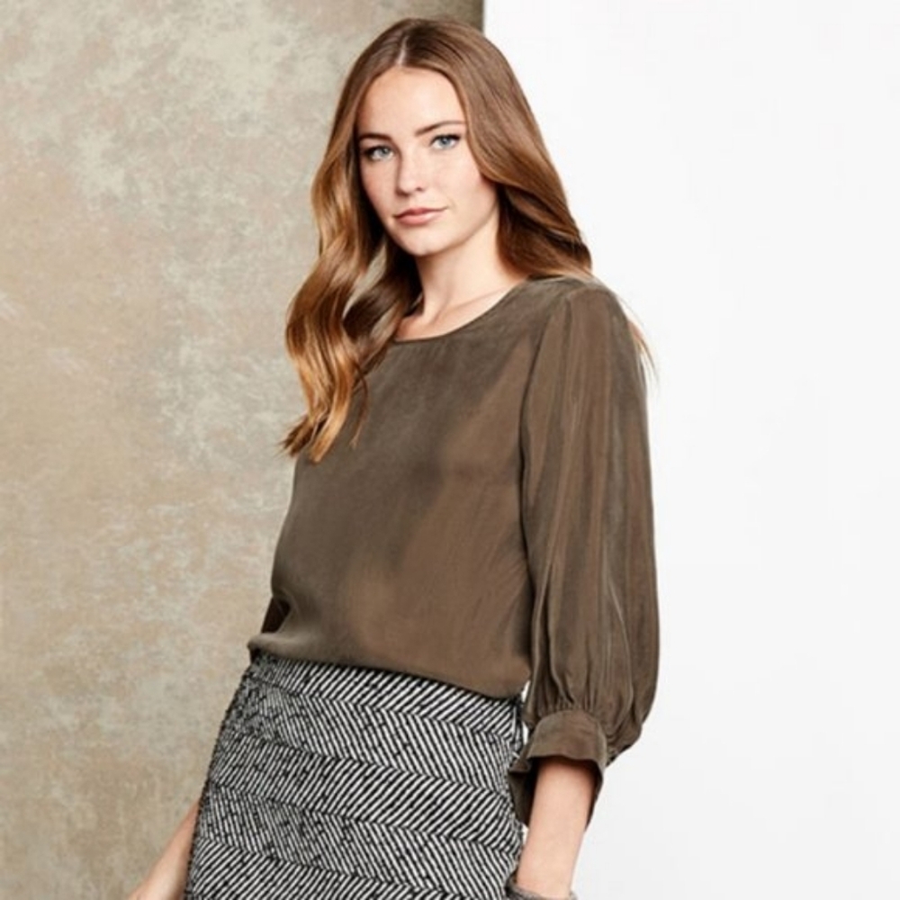 Fifteen Twenty Blouson Sleeve Top in Olive